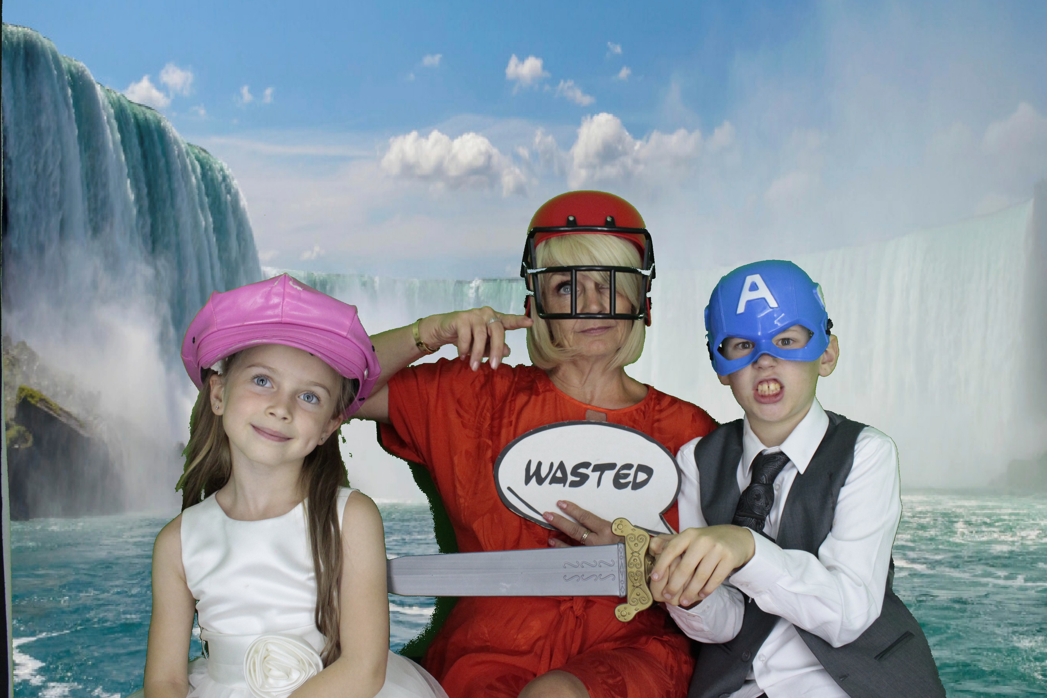 Mr & Mrs Harvey | View more photos from the event at gallery.myphotoboothexperience.co.uk/u/MyPhotoBoothExperienceLtd/Mr-Mrs-Harvey